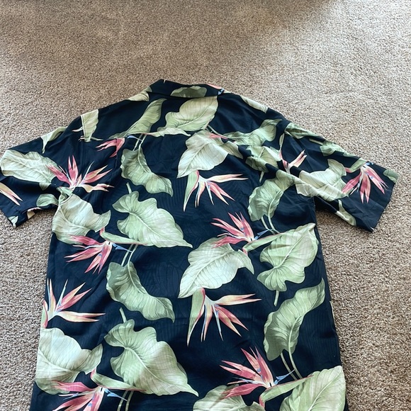 Tommy Bahama Mens Hawaiian Shirt - NEW - Picture 3 of 3